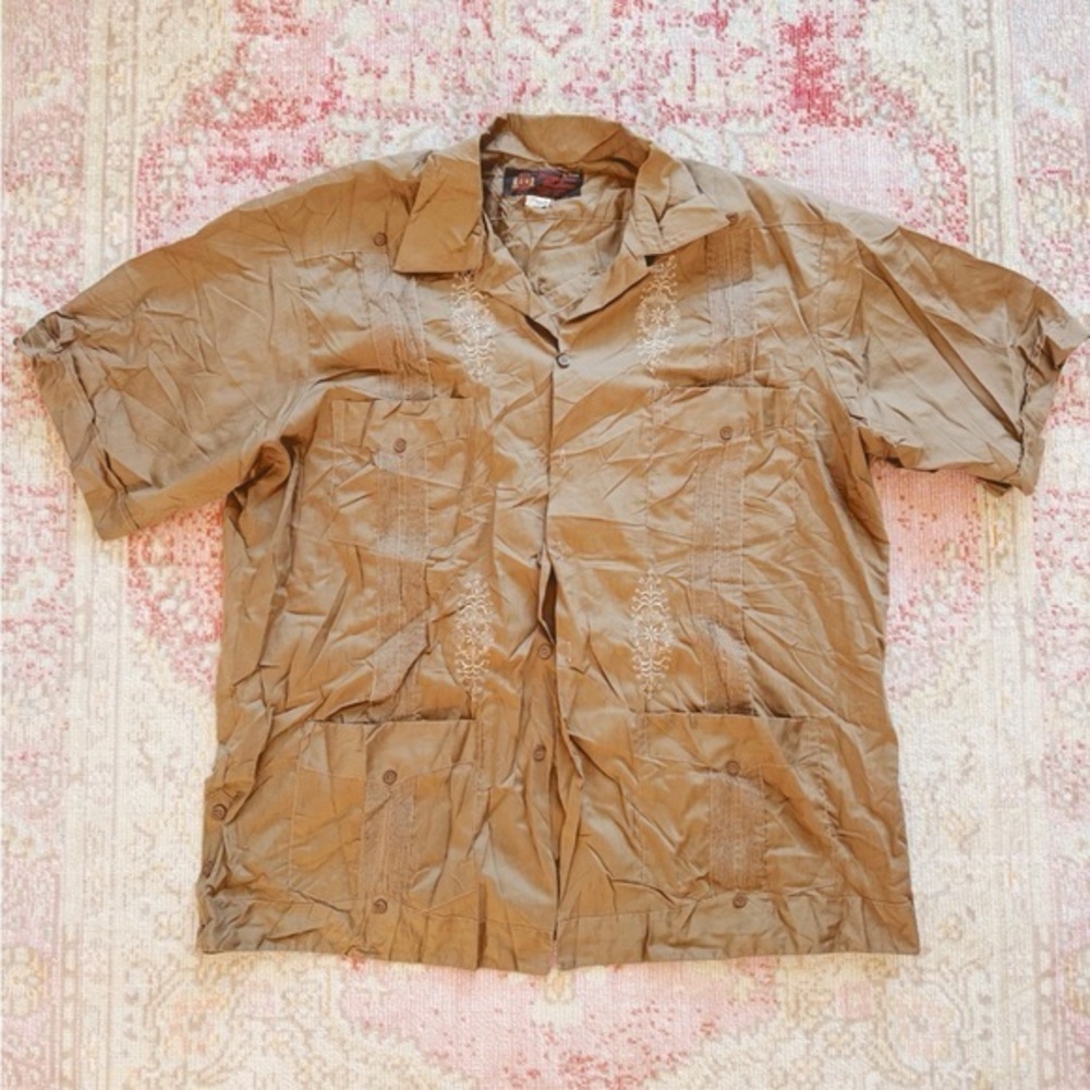 Tony Guayabera, Men's Vintage Brown Short Sleeve T-Shirt